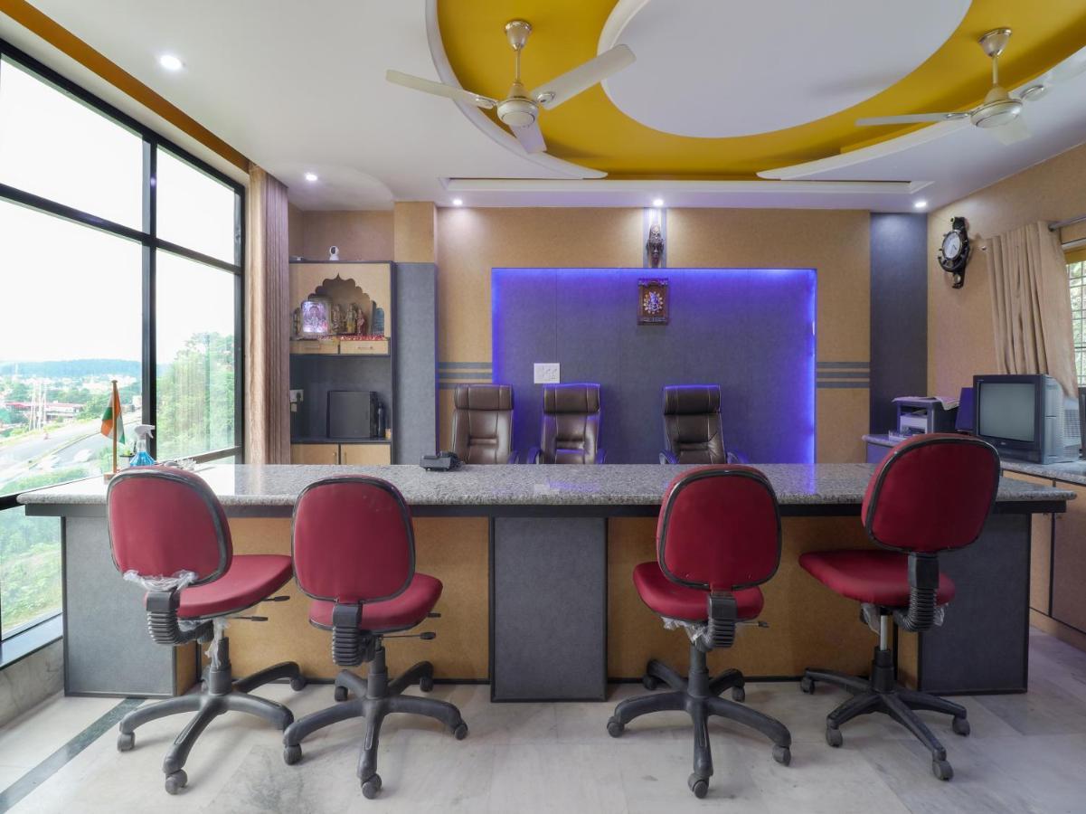 Spot On 82236 Aryan Home Stay Jhājra Exterior foto